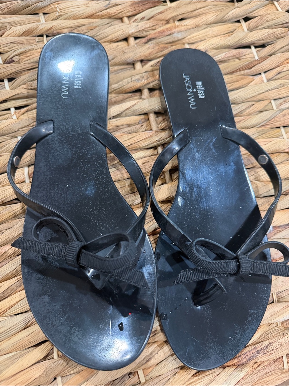 Jason Wu Black Bow Thong Sandals - Patent Finish